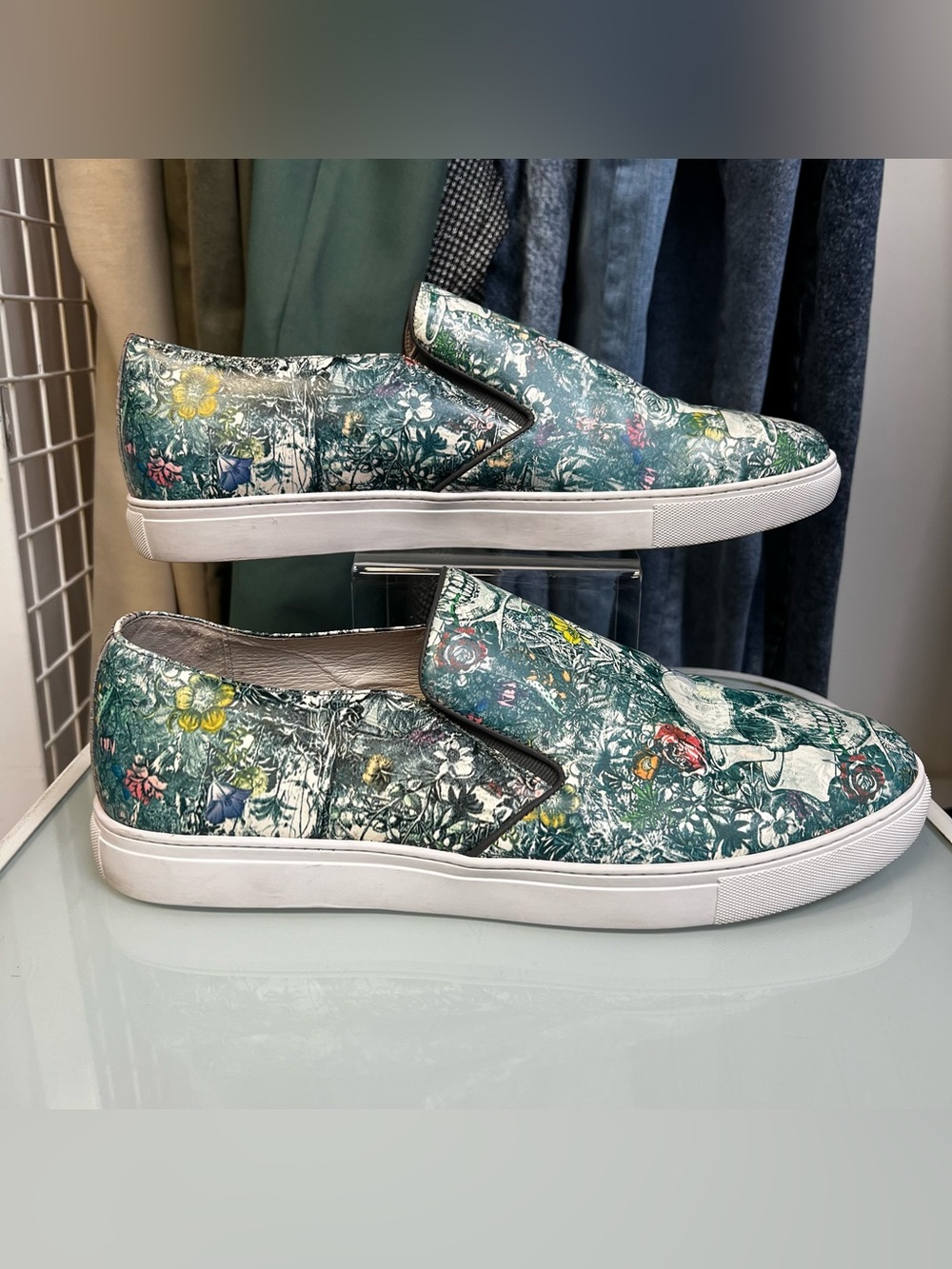 Robert Graham Skull Floral Slip-On Sneakers - Size 14